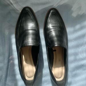 VINCE CAMUTO pointed toe loafers